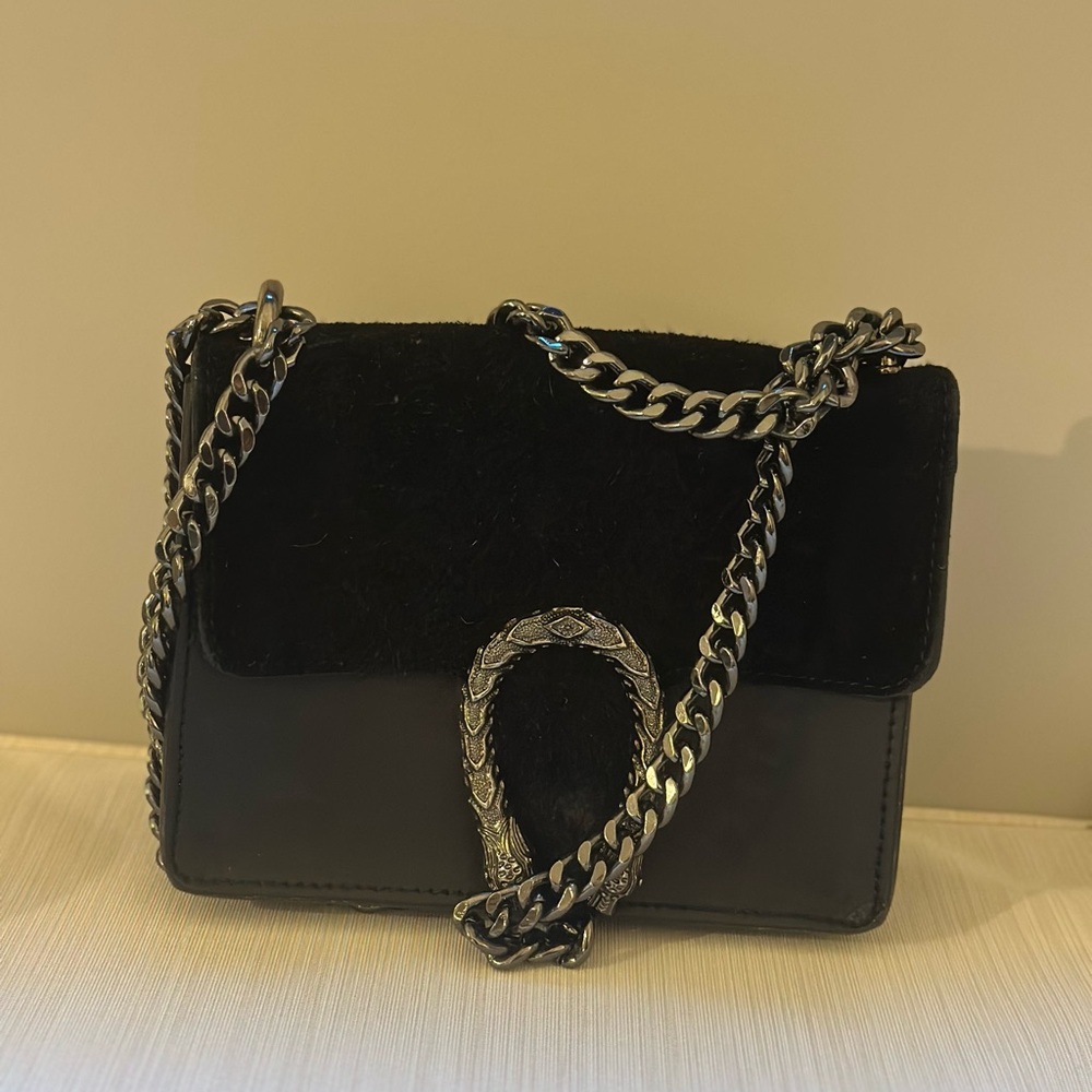 Elegant Black Chain Shoulder Bag